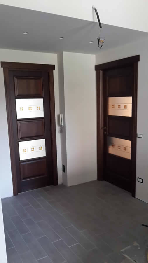 Porte per interni in legno massello Milano